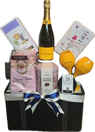 VEUVE CLICQUOT PARISIAN BUCKET GIFT BASKET