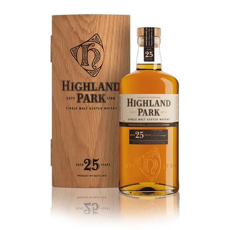 Highland Park 12 Years Old Viking Honour Whisky + 5 cl 18 Years Old Viking  Pride Whisky - HIGHLAND PARK WHISKY - VIN MED MERE .DK
